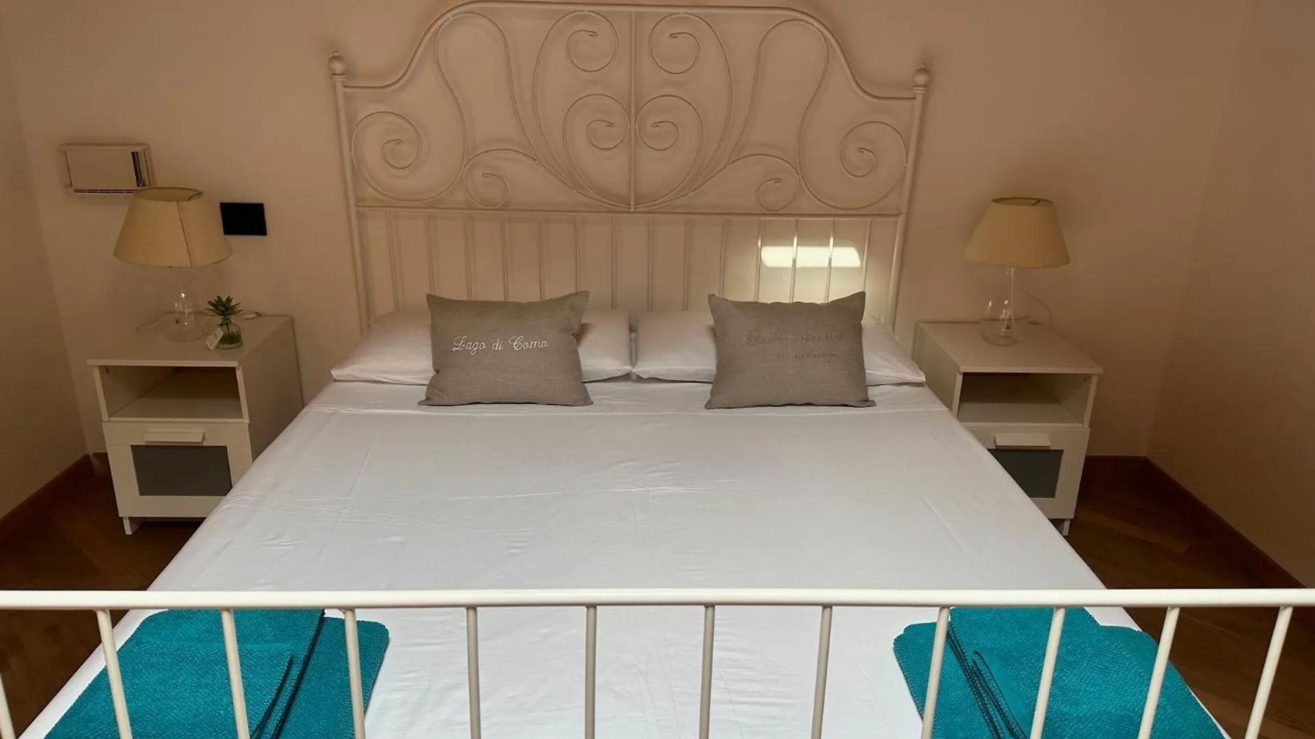 Leon Home - La Casa Di Leon Abbadia Lariana 0*,  Italy